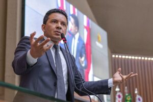Deputado propõe CPI para investigar Prefeitura de Manaus após tragédia causada por buraco na Djalma