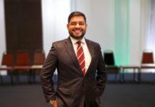 Reitor da UEA representa as universidades estaduais e municipais do Brasil em encontro global sobre educação superior no Reino Unido
