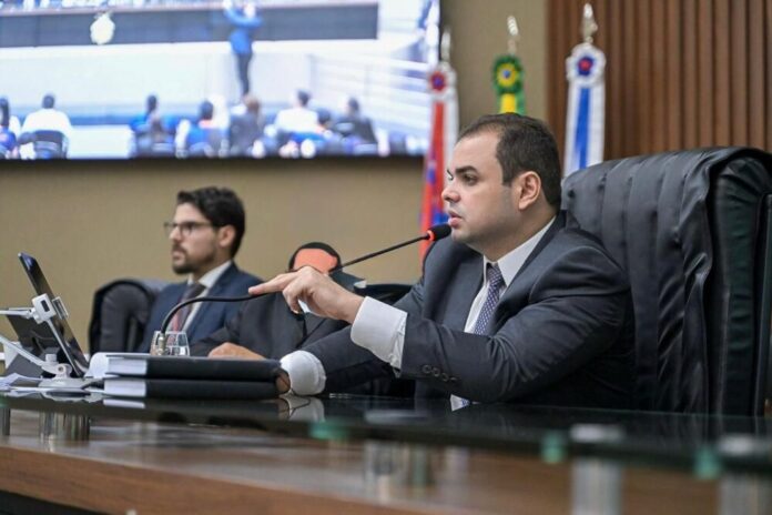 Roberto Cidade Foto - Rodrigo Brelaz Roberto Cidade Foto - Rodrigo Brelaz