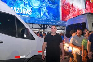 Modernização do Bumbódromo de Parintins vai impulsionar ainda mais o festival, afirma Roberto Cidade