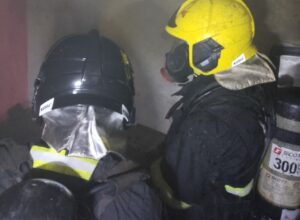 Celular explode enquanto carregava e mobiliza Corpo de Bombeiros em Manaus