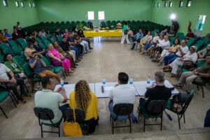 Em Parintins, reitor acompanha implantação de inédito mestrado em rede coordenado pela UEA