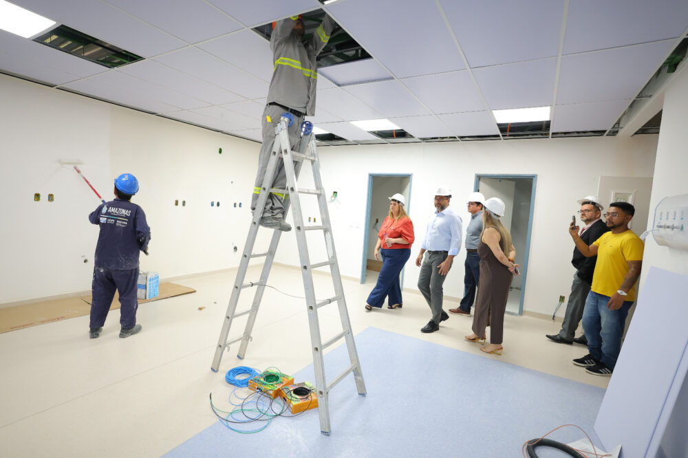 Governador Wilson Lima vistoria reforma do Hospital Francisca Mendes que terá ampliação de leitos e novos serviços Foto Diego Peres Secom Governador Wilson Lima vistoria reforma do Hospital Francisca Mendes que terá ampliação de leitos e novos serviços Foto Diego Peres Secom