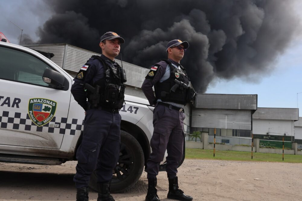 Governo do Amazonas monta força tarefa para combater incêndio de grandes proporções em Manaus Foto Mauro Neto Secom Governo do Amazonas monta força tarefa para combater incêndio de grandes proporções em Manaus Foto Mauro Neto Secom