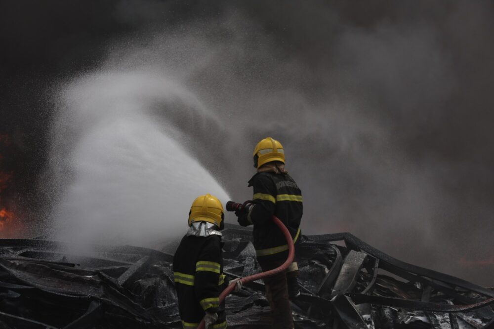 Governo do Amazonas monta força tarefa para combater incêndio de grandes proporções em Manaus Foto Mauro Neto Secom Governo do Amazonas monta força tarefa para combater incêndio de grandes proporções em Manaus Foto Mauro Neto Secom