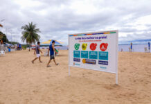 Prefeitura orienta população sobre horários de banho na praia da Ponta Negra com a chegada do verão amazônico