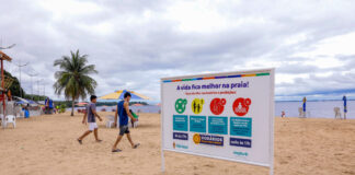 Prefeitura orienta população sobre horários de banho na praia da Ponta Negra com a chegada do verão amazônico