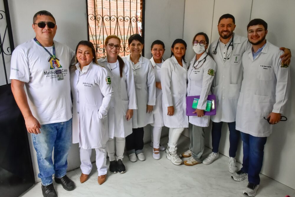 SES AM Gêmeas siamesas Acompanhamento do Programa Melhor em Casa Foto Evandro Seixas SES AM