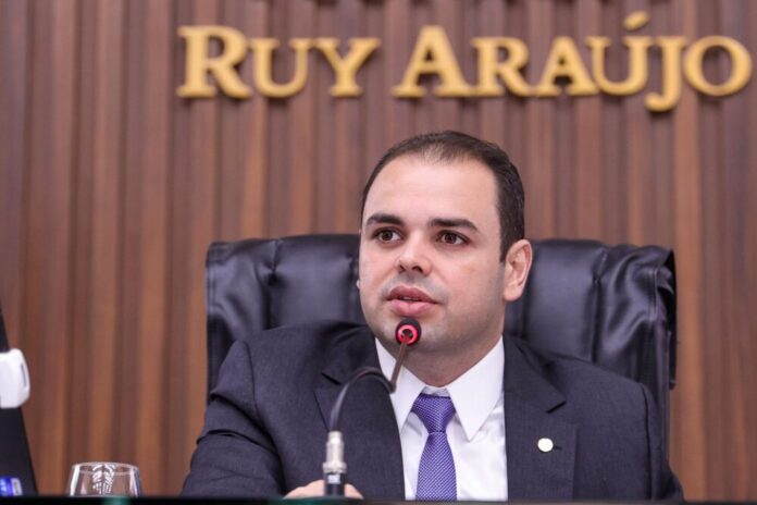 Presidente Roberto Cidade reabre os trabalhos legislativos do plenário do Parlamento Amazonense nesta terça-feira, 5/8 Presidente Roberto Cidade reabre os trabalhos legislativos do plenário do Parlamento Amazonense nesta terça-feira, 5/8