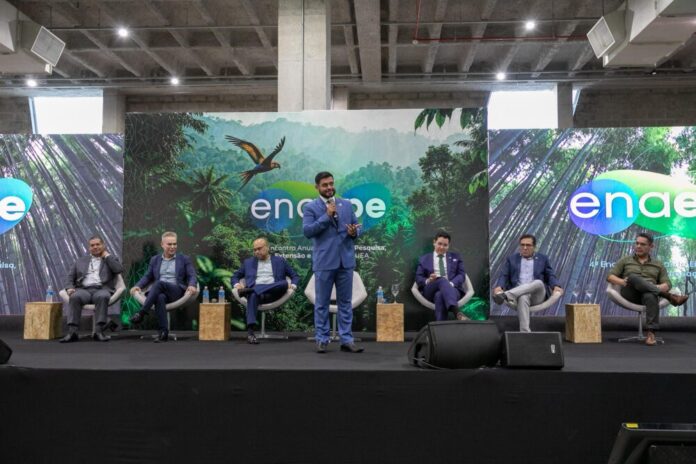 UEA traz debate sobre universidade e Amazônia socialmente referenciadas e sustentáveis durante abertura do Enaepe