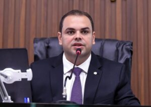 Amazonas pode ser pioneiro na proteção de influenciadores mirins com PL de autoria do presidente Roberto Cidade