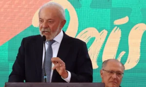 Governo anuncia R$ 30 bi em crédito para setores afetados por tarifaço: ‘Ninguém larga a mão de ninguém”