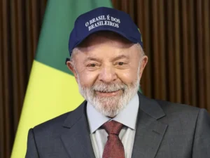 Lula reafirma soberania e diz que Brasil não aceitará ofensas