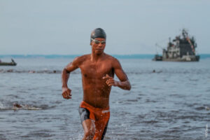 Aquathlon Naval movimenta a Ponta Negra neste domingo (14), com largada às 7h30