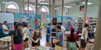 Cultura troca de livros e gibi Biblioteca Pública foto Arquivo Secretaria de Estado de Cultura e Economia Criativa ()