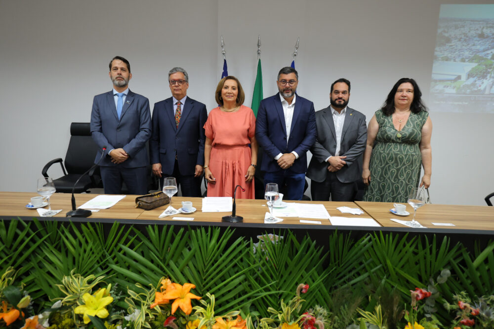 DNA Gratuito Foto Alex Pazuello Secom DNA Gratuito Foto Alex Pazuello Secom