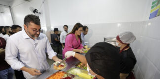 Governador Wilson Lima reinaugura restaurante Prato Cheio do bairro Novo Israel Foto Diego Peres Secom