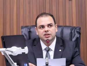 Aleam analisa projeto do deputado Roberto Cidade que alerta sobre perigos de plantas tóxicas para crianças e animais