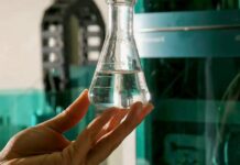 Metanol: saiba o que é a substância presente em bebida adulterada metanol