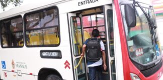 onibus transporte estudante