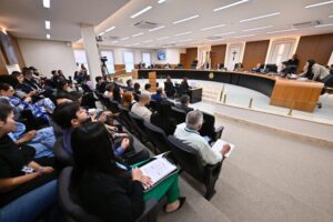 TCE-AM aplica multa de R$ 14 mil à prefeita de Nova Olinda do Norte por irregularidades