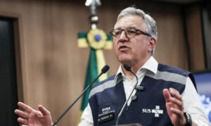 Governo vai comprar 150 mil antídotos contra intoxicação por metanol