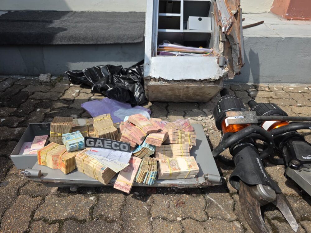 Imagem do WhatsApp de à(s) eec Imagem do WhatsApp de à(s) eec