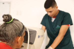 Saúde AM Digital inicia convocação de pacientes para cirurgias de catarata via WhatsApp