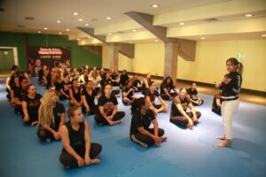 Aulão Solidário de Defesa Pessoal Feminina acontece neste sábado em Manaus com doação de 1 kg de alimento