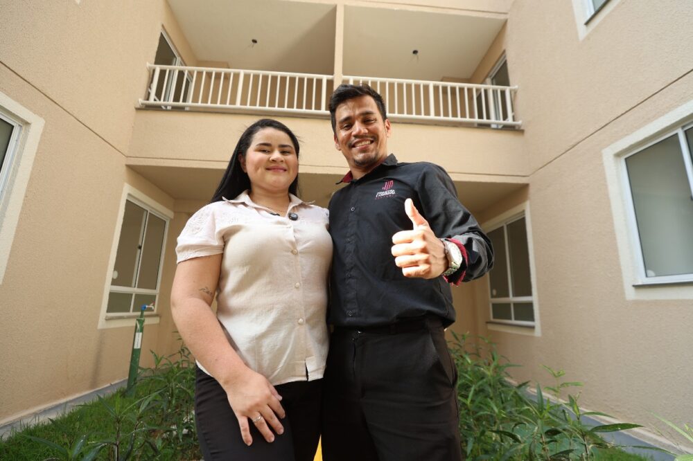 Secom Dhyuliana e o marido Fotos Arthur Castro ()