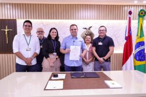 Presidente Roberto Cidade comemora número de inscritos para o concurso público da Aleam e alerta para data limite de inscrições