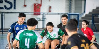 Inclusão na prática: curso de Educação Física da UEA promove aulas sobre o manuseio de cadeira de rodas