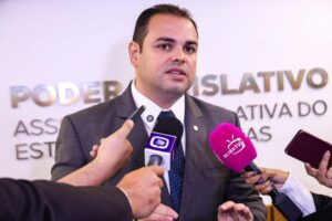 Presidente Roberto Cidade anuncia prorrogação das inscrições do concurso da Aleam até 16 de outubro