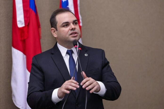 Roberto Cidade Foto - Herick Pereira Roberto Cidade Foto - Herick Pereira