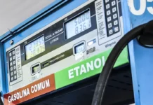 Petrobras reduz preço da gasolina em 4,9% a partir desta terça-feira