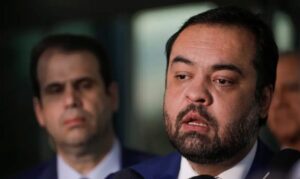 Ministra do TSE vota pela cassação do governador Cláudio Castro