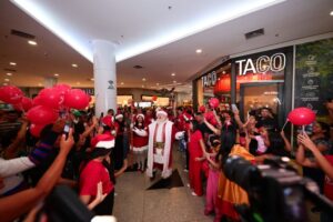 Natal no Sumaúma: chegada do Papai Noel emociona público e celebra 11 anos do shopping