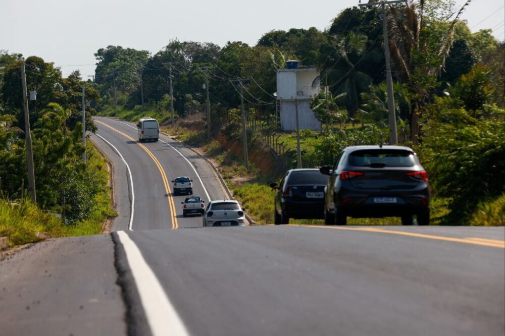 Wilson Lima entrega obra que transforma a principal rodovia estadual do Amazonas