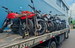 IMMU remove 13 motos por irregularidades como CNH vencida e pneus carecas no Novo Israel
