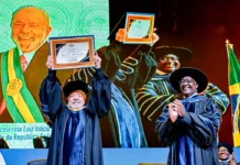 Lula recebe título de doutor honoris causa em Moçambique