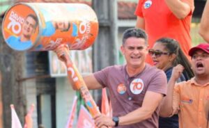 Segundo pior prefeito entre as capitais, David Almeida chama de “otário” quem acredita nos dados