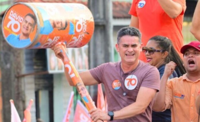 Com rejeição de 70%, David Almeida chama de “otário” quem acredita em pesquisas sobre sua gestão