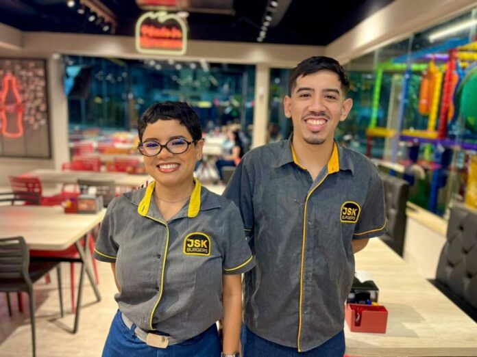 ATENDENTES JSK BURGERS - FOTOS LUIZ HENRIQUE ALMEIDA (1) - Copia