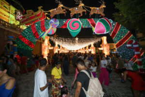 Mundo Encantado do Natal inicia agendamento para atividades no Teatro Amazonas e outros espaços