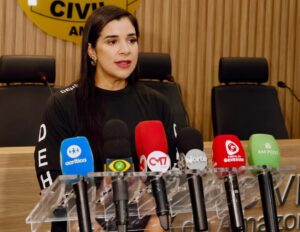 Vítima de feminicídio foi encontrada pelas irmãs com diversas lesões e queimaduras de terceiro grau no abdômen, em Manaus