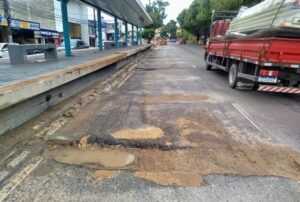 Plataforma ao lado da mini vila olímpica no Coroado será desativada devido a valas abertas