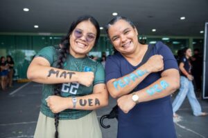 Vestibular e SIS da UEA: emoção e alegria marcam a divulgação dos resultados em Manaus