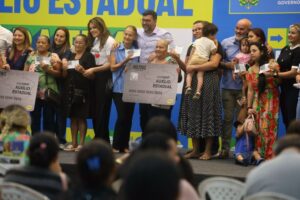 Auxílio Estadual Permanente distribui 2.500 novos cartões para beneficiários de Manaus