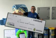 Contemplado na Nota Fiscal Amazonense se emociona ao ganhar R$ 5 mil: ‘Sempre colocava o CPF’