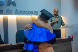 ‘Com o apoio que recebi consegui mudar’, diz socioeducando ao colar grau em Manaus